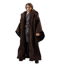 画像をギャラリービューアに読み込む, 【予約】 S.H.フィギュアーツ アナキン・スカイウォーカー -Classic Ver.- (STAR WARS: Revenge of the Sith) PVC&ABS&布製 塗装済み可動フィギュア