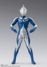 画像をギャラリービューアに読み込む, 【新品】 S.H.Figuarts ウルトラマンコスモス ルナモード 約150mm PVC&ABS製 塗装済み可動フィギュア 佐賀