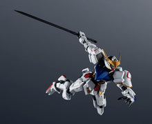 画像をギャラリービューアに読み込む, 【新品】 GUNDAM UNIVERSE 機動戦士ガンダム鉄血のオルフェンズ ASW-G-08 GUNDAM BARBATOS RENEWAL(ガンダムバルバトス) フィギュア 佐賀