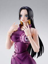 画像をギャラリービューアに読み込む, 【新品】 S.H.Figuarts ONE PIECE ボア・ハンコック -マリンフォード頂上決戦- 約160mm PVC&ABS製 塗装済み可動フィギュア 佐賀