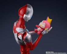 画像をギャラリービューアに読み込む, 【新品】 S.H.Figuarts ウルトラマン & エミ(ULTRAMAN: RISING) 約160mm&30mm PVC&ABS製 塗装済み可動フィギュア 佐賀