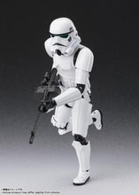 画像をギャラリービューアに読み込む, 【予約】 S.H.フィギュアーツ スター・ウォーズ ストームトルーパー -Classic Ver.- (STAR WARS: A New Hope) ABS&PVC製 塗装済み可動フィギュア