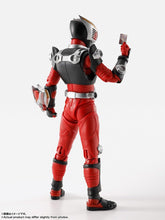 画像をギャラリービューアに読み込む, 【予約】 S.H.Figuarts(真骨彫製法) 仮面ライダー龍騎 約145mm PVC&ABS製 塗装済み可動フィギュア