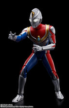 画像をギャラリービューアに読み込む, 【新品】 S.H.Figuarts(真骨彫製法) ウルトラマンダイナ フラッシュタイプ 約150mm PVC&amp;ABS製 塗装済み可動フィギュア 佐賀
