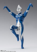画像をギャラリービューアに読み込む, 【新品】 S.H.Figuarts ウルトラマンコスモス ルナモード 約150mm PVC&amp;ABS製 塗装済み可動フィギュア 佐賀
