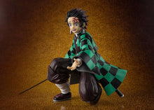 画像をギャラリービューアに読み込む, 【新品】 S.H.Figuarts 鬼滅の刃 竈門炭治郎 無限城決戦ver. 約140mm PVC&amp;ABS製 塗装済み可動フィギュア 佐賀
