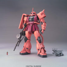 画像をギャラリービューアに読み込む, 【新品】 MG 機動戦士ガンダム MS-06S シャア専用ザクVer.2.0 1/100スケール 色分け済みプラモデル 佐賀
