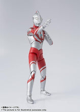 画像をギャラリービューアに読み込む, 【新品】 S.H.Figuarts ウルトラマン ゾフィー(再販版) 約150mm PVC&amp;ABS製 塗装済み可動フィギュア 佐賀
