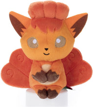 画像をギャラリービューアに読み込む, 【新品】 ポケモン ちょっこりさん ロコン ぬいぐるみ 高さ約13cm 佐賀

