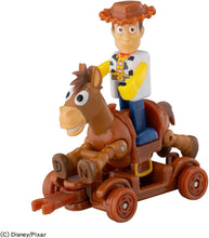 画像をギャラリービューアに読み込む, 【新品】 トミカ ディズニーモータース ドリームトミカ ライドオン トイ･ストーリー5 SP ウッディ＆ブルズアイ 佐賀
