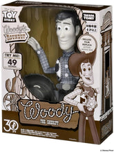 画像をギャラリービューアに読み込む, 【新品】 トイ・ストーリー 30周年 リアルサイズトーキングフィギュア ウッディ ウッディのラウンドアップ ver. 佐賀
