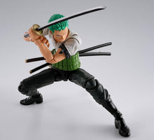 画像をギャラリービューアに読み込む, 【新品】 S.H.Figuarts  ONE PIECE ロロノア・ゾロ -冒険の夜明け- 約150mm PVC&amp;ABS製 塗装済み可動フィギュア 佐賀
