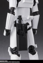 画像をギャラリービューアに読み込む, 【予約】 S.H.フィギュアーツ スター・ウォーズ ストームトルーパー -Classic Ver.- (STAR WARS: A New Hope) ABS&amp;PVC製 塗装済み可動フィギュア
