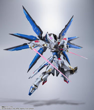 画像をギャラリービューアに読み込む, 【新品】 METAL BUILD 機動戦士ガンダムSEED DESTINY ストライクフリーダムガンダム ＜リバイバル版＞ 塗装済み可動フィギュア 佐賀
